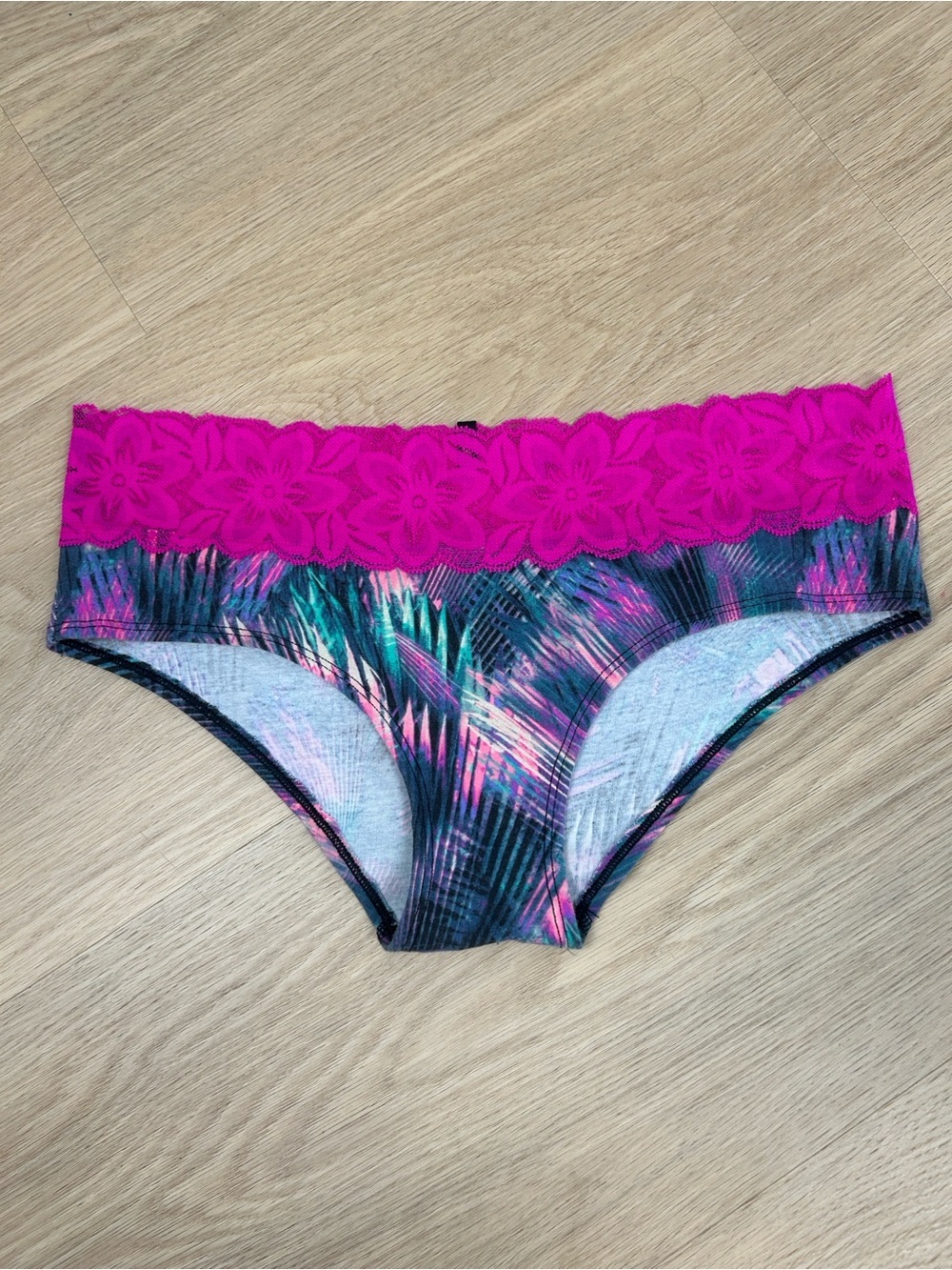 PINK Victoria's Secret Extra Low Rise Hipster Panty L